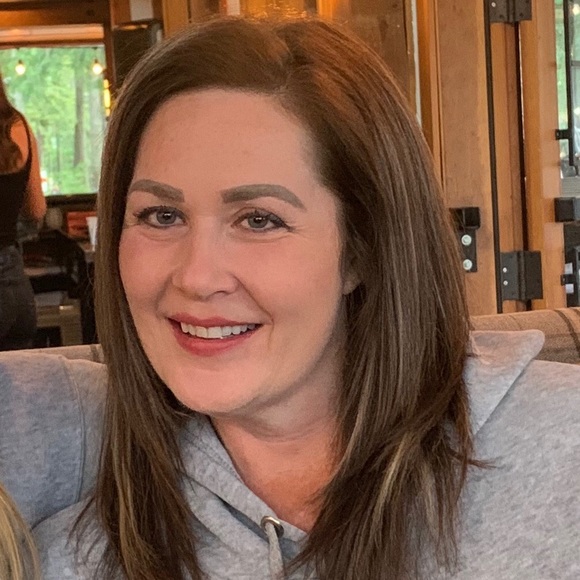 Meet your Posher, Rachel - Picture 1 of 1